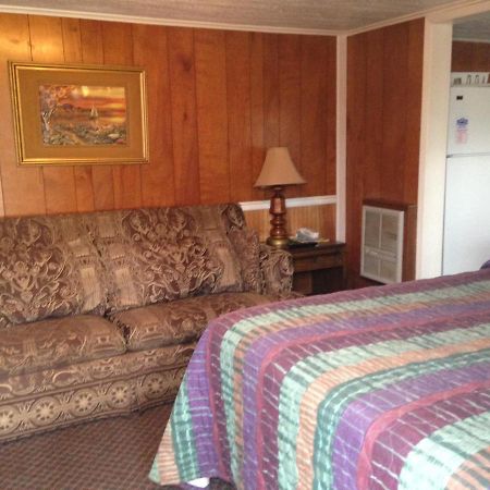 Phillips Historic Motel & Cottages รอบบินส์วิลล์ ภายนอก รูปภาพ