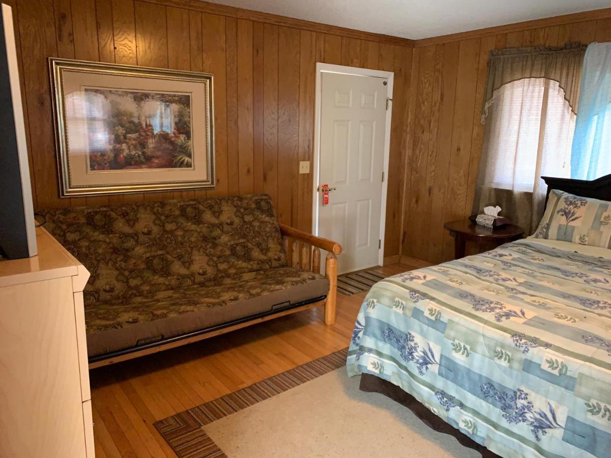 Phillips Historic Motel & Cottages รอบบินส์วิลล์ ภายนอก รูปภาพ