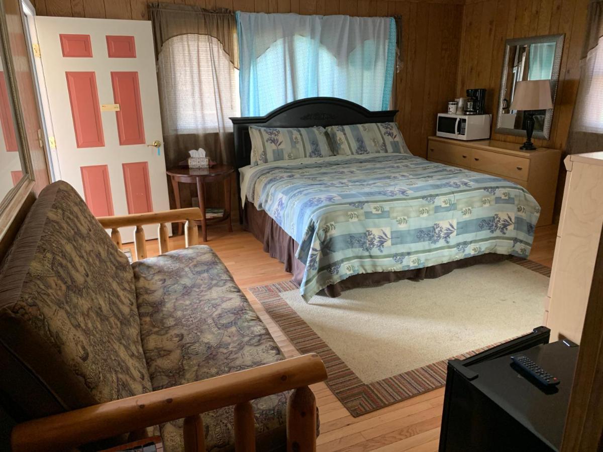 Phillips Historic Motel & Cottages รอบบินส์วิลล์ ภายนอก รูปภาพ