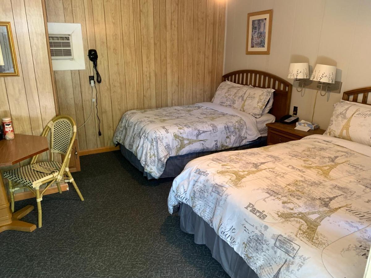 Phillips Historic Motel & Cottages รอบบินส์วิลล์ ภายนอก รูปภาพ
