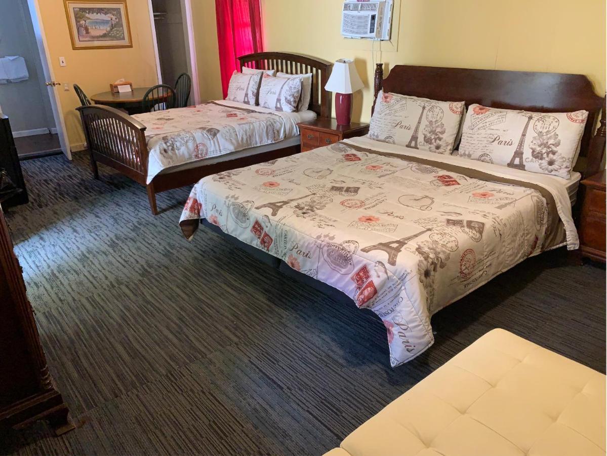 Phillips Historic Motel & Cottages รอบบินส์วิลล์ ภายนอก รูปภาพ