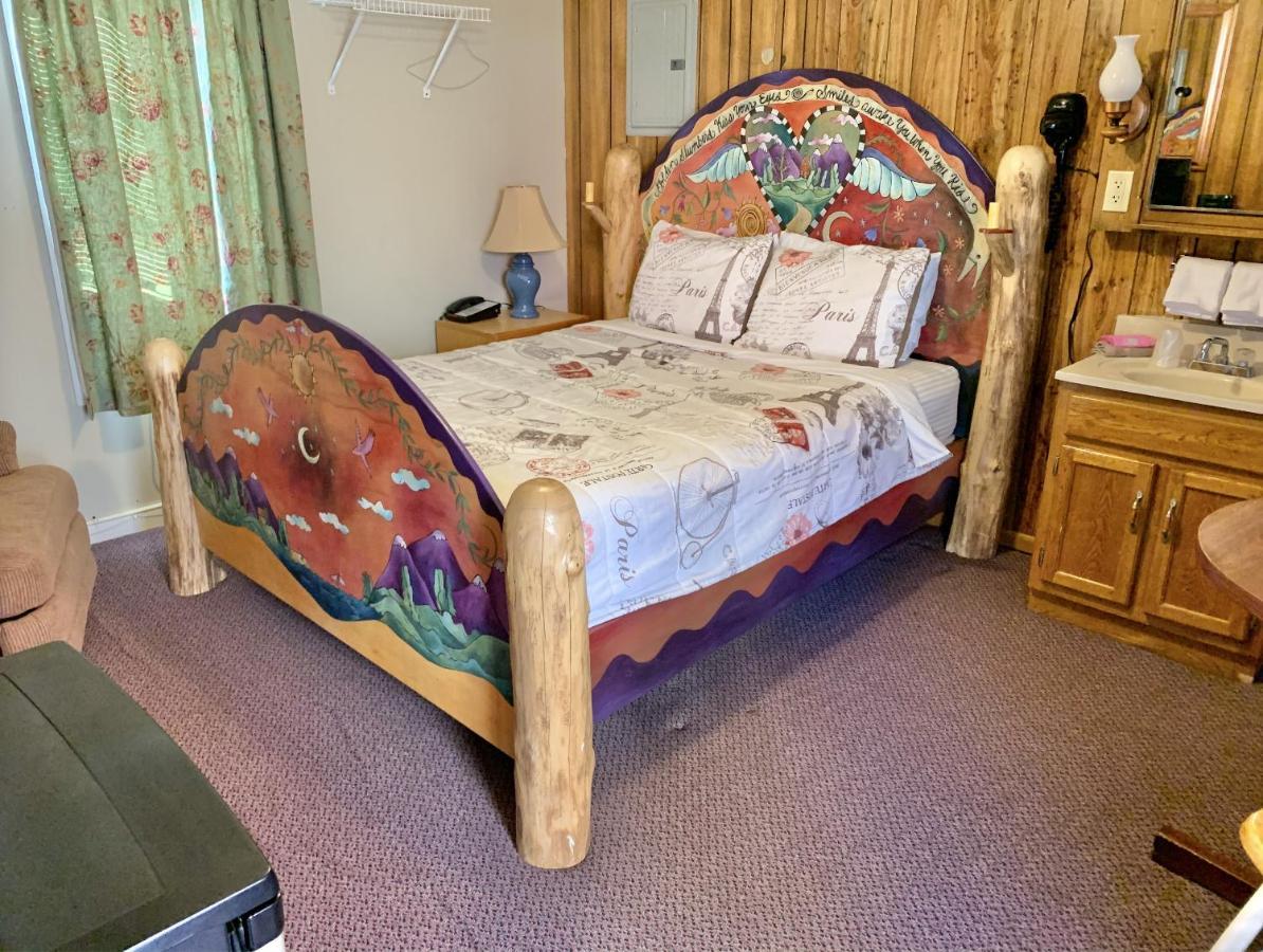 Phillips Historic Motel & Cottages รอบบินส์วิลล์ ภายนอก รูปภาพ