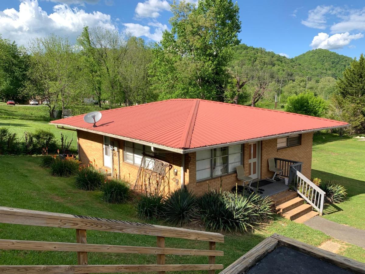 Phillips Historic Motel & Cottages รอบบินส์วิลล์ ภายนอก รูปภาพ