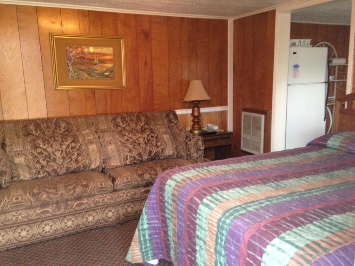 Phillips Historic Motel & Cottages รอบบินส์วิลล์ ภายนอก รูปภาพ