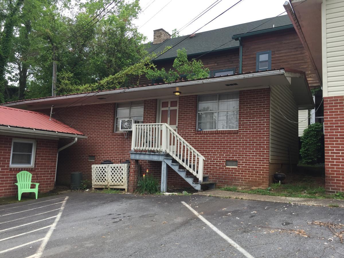 Phillips Historic Motel & Cottages รอบบินส์วิลล์ ภายนอก รูปภาพ
