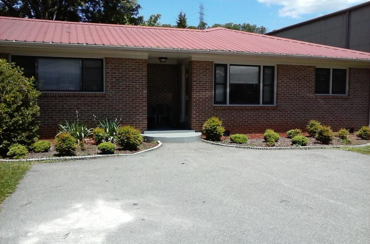 Phillips Historic Motel & Cottages รอบบินส์วิลล์ ภายนอก รูปภาพ
