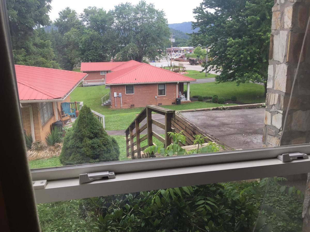 Phillips Historic Motel & Cottages รอบบินส์วิลล์ ภายนอก รูปภาพ