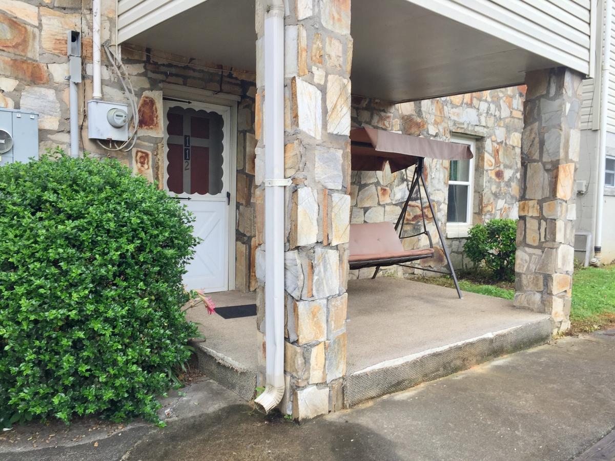 Phillips Historic Motel & Cottages รอบบินส์วิลล์ ภายนอก รูปภาพ