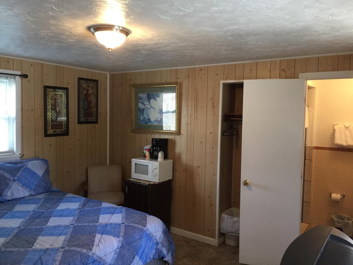 Phillips Historic Motel & Cottages รอบบินส์วิลล์ ภายนอก รูปภาพ